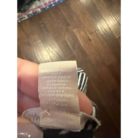 Banana Republic Women Striped Small Top - Picture 5 of 5